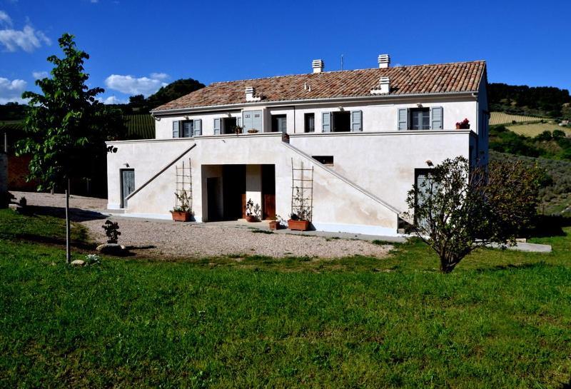 B&B Casale Fonte Vecchia Monteprandone Kültér fotó